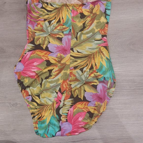 Longitude Swimsuit- Vintage - Picture 7 of 8